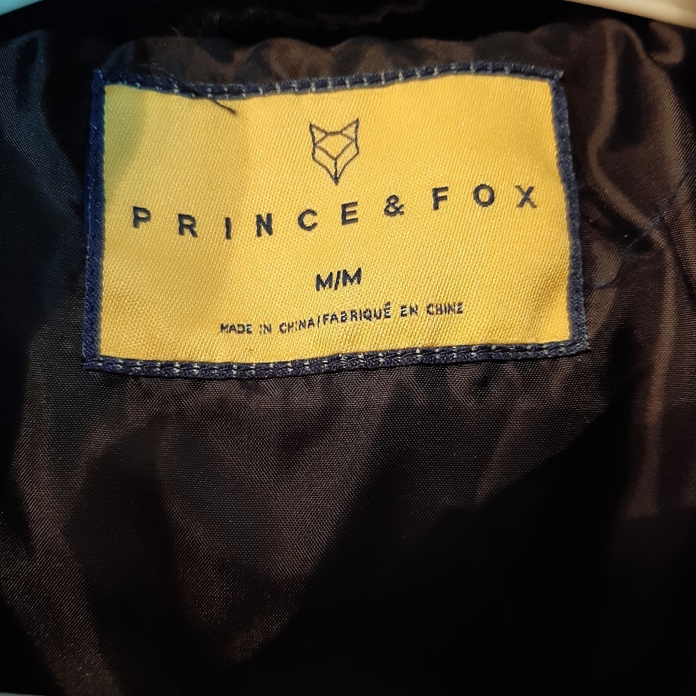PRINCE & FOX Vest - Picture 2 of 3